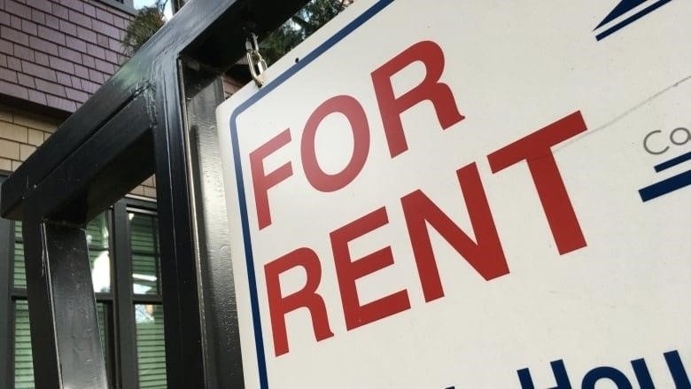Sign that says for rent.
